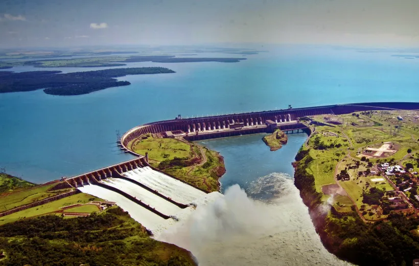 Diga Idroelettrica di Itaipu, Brasile Paraguaty